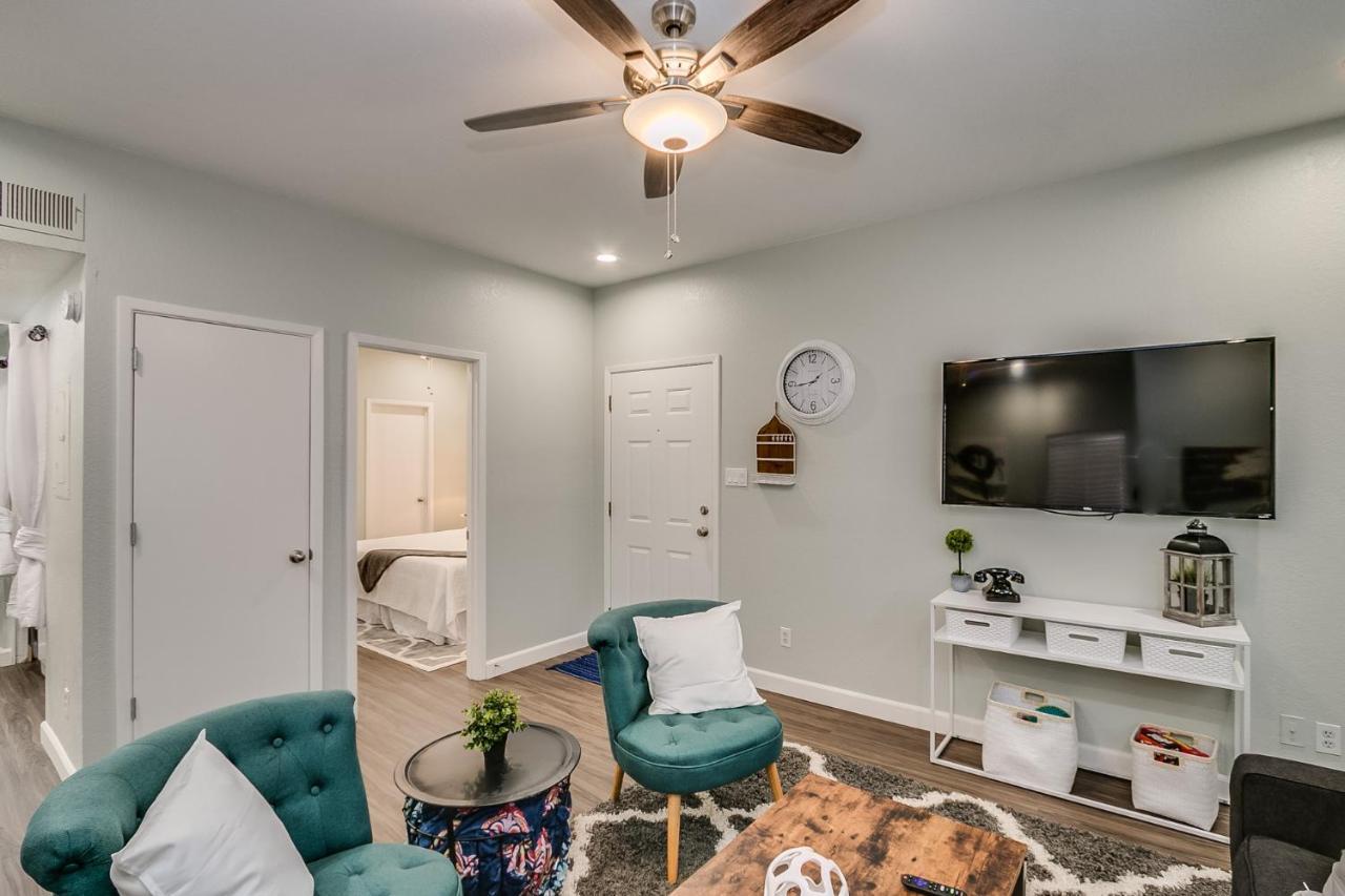 Apartment Heated Community Pool-quiet Community-top Flr Unit Mesa