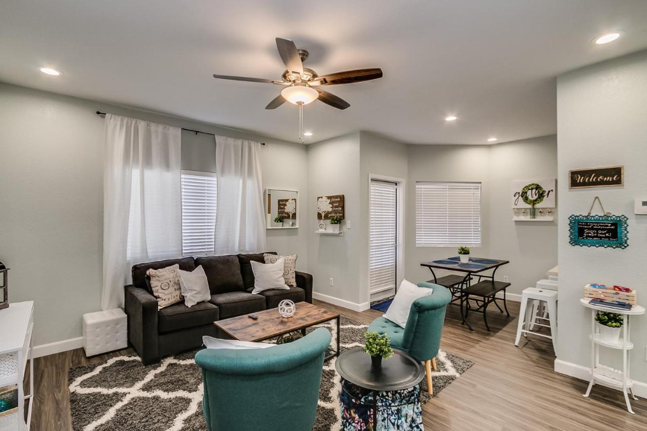 Apartment Heated Community Pool-quiet Community-top Flr Unit *