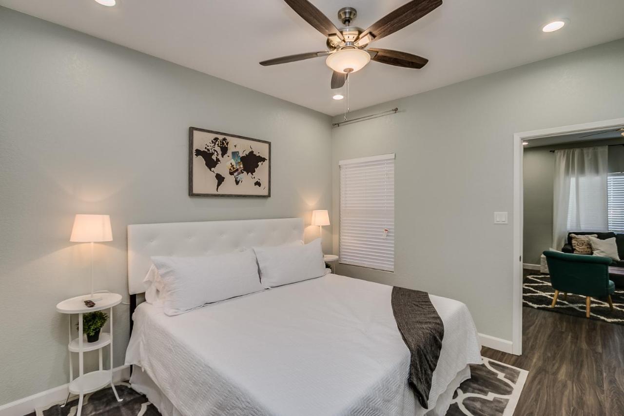 Apartment Heated Community Pool-quiet Community-top Flr Unit *